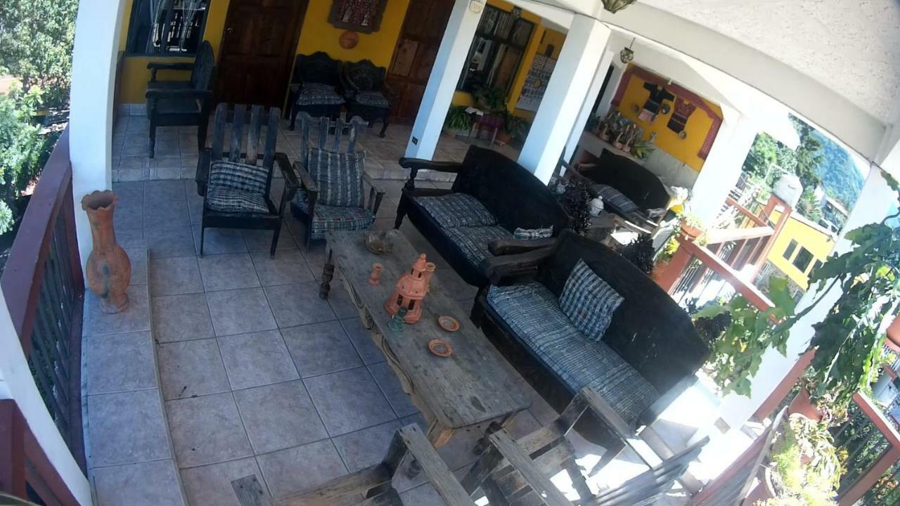 Hotel Sueño Real Panajachel Exterior foto